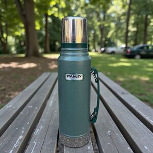 Vintage Stanley Classic Green Bottle with Silver Lid 1.0 L